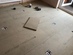 Laying new chipboard floor